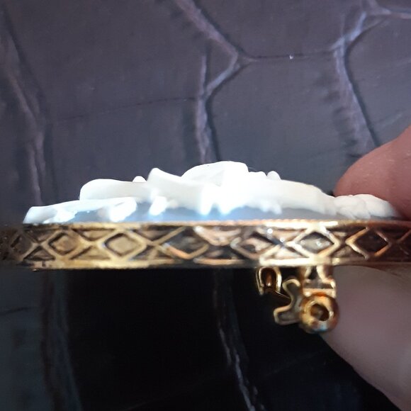 1980s Nina Ricci Signed AVON, Cameo Blue Rose Brooch - Picture 3 of 11